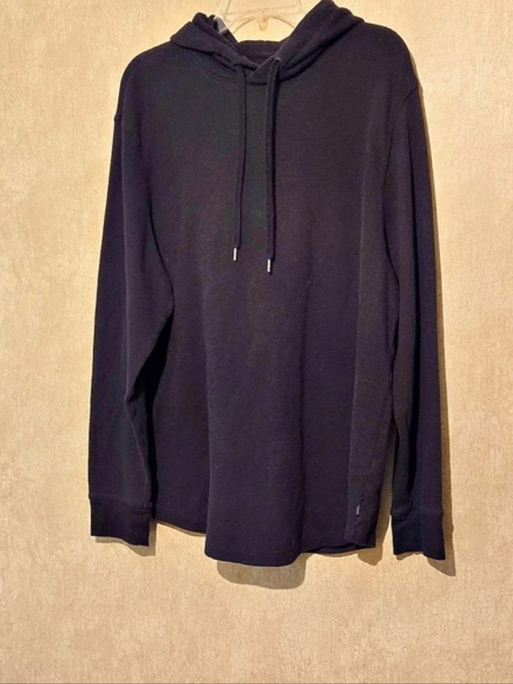 American Eagle Men's Black Hoodie Size XL Like New